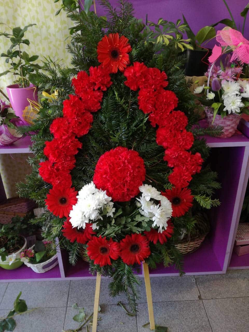 траурни венци и аранжировки